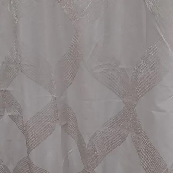🆕2pr pale silver blackout drapes - Picture 2 of 5